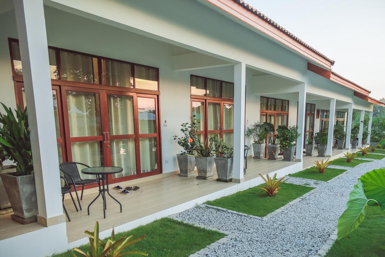 Hotel Tree Roots Retreat Rayong Exterior foto