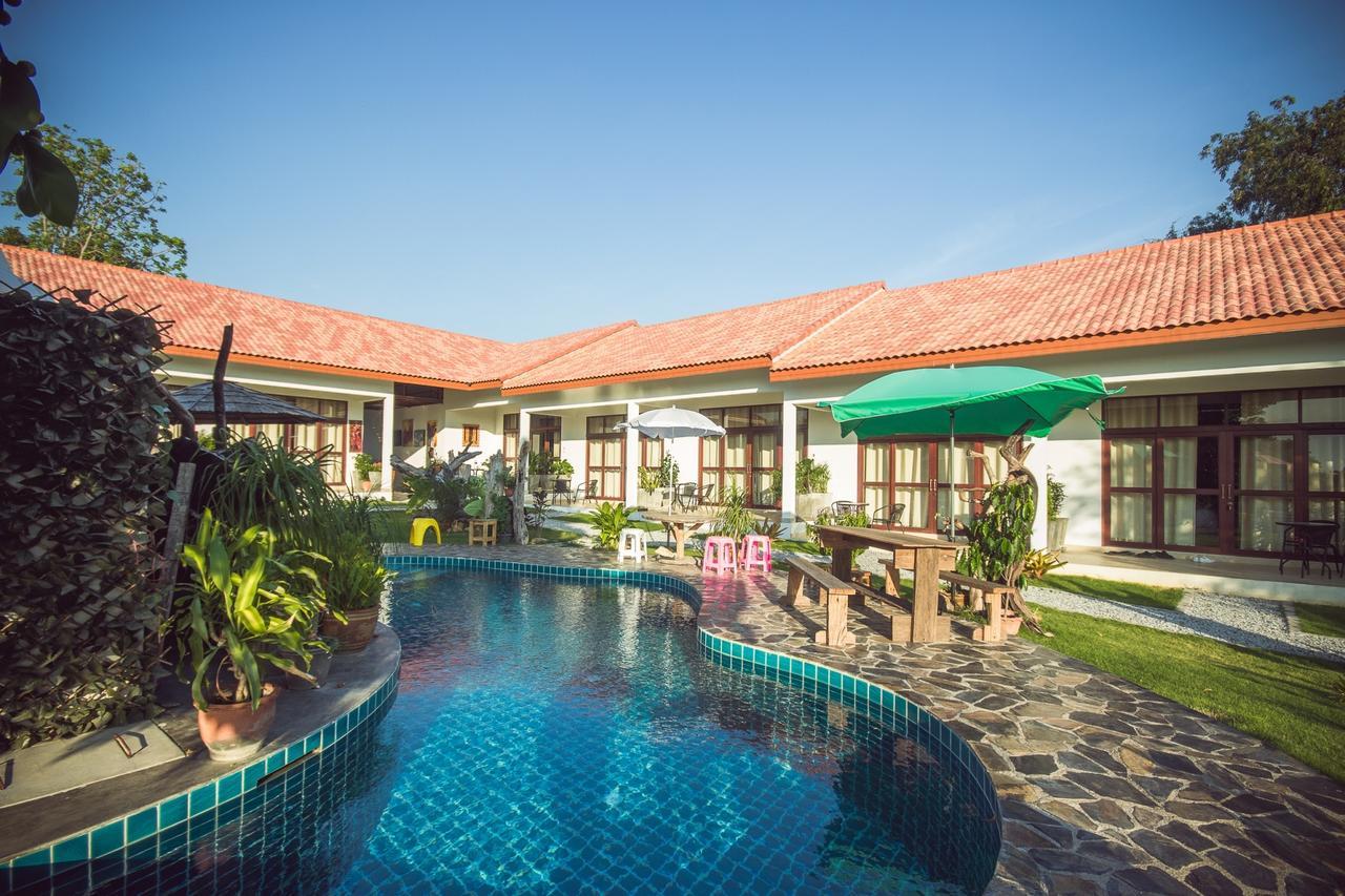 Hotel Tree Roots Retreat Rayong Exterior foto